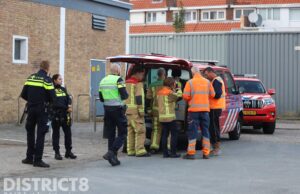Bewoners woonwagenkamp kampen al dagen met penetrante lucht Energiestraat Den Haag