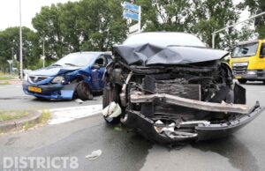 Inzittenden gewond bij aanrijding Brasserskade Den Haag