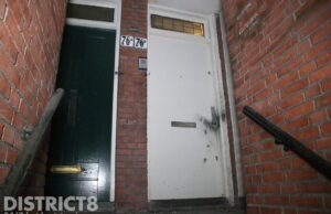 Explosie bij voordeur van woning Velpsestraat Den Haag