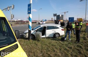Flinke schade en gewonden bij ongeval tussen twee voertuigen Wippolderlaan-N211 Den Hoorn
