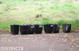 Twee agenten en bestuurder van grasmaaier gewond na brandende accupakketten Middelweg Delft