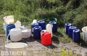 Voorbijganger treft verdachte vaten aan langs Jan Koenenweg Leidschendam