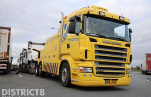 Acht fout geparkeerde vrachtwagens weggesleept A4 Den Hoorn