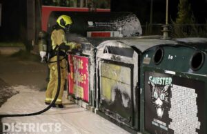 Brandweer blust containerbrand Thomas Mannsingel Den Haag