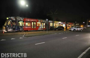 Flinke schade bij ongeval tussen tram en auto Vrijenbanselaan Rijswijk