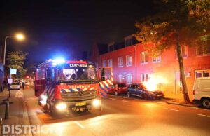 Auto in brand gestoken Hoefkade Den Haag