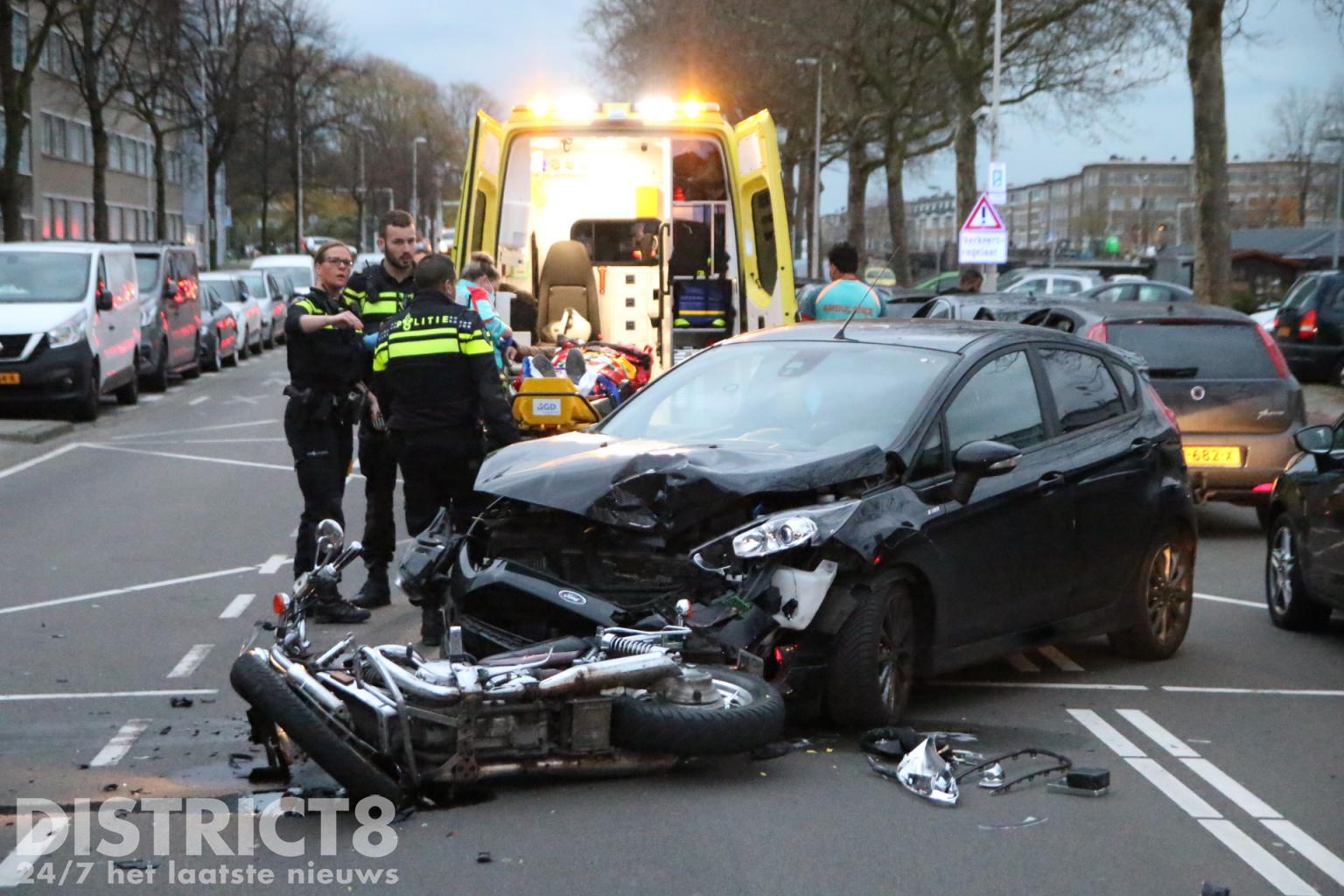 Motorrijder Zwaargewond Na Frontale Aanrijding Met Een Auto ...