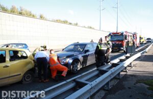 Gewonde en schade na ongeval tussen vier voertuigen A4 Schipluiden
