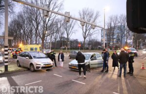Gewonde bij flinke aanrijding Westlandseweg Delft