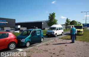 Gewonde bij kop-staart aanrijding tussen drie voertuigen Zuidhoornseweg Den Hoorn