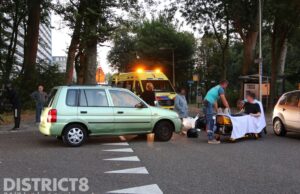 Maaltijdbezorger gewond bij aanrijding Mozartlaan Delft
