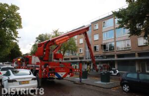 Voorbijganger waarschuwt bewoners bij woningbrand Steenwijklaan Den Haag