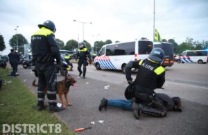 Flinke onrust na wedstrijd ADO tegen Excelsior Cars Jeans Stadion Den Haag