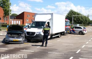 Flinke aanrijding op bekende kruising Donau Den Haag