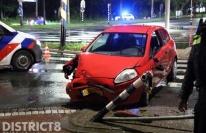 Automobilist gewond na eenzijdig ongeval Lozerlaan Den Haag