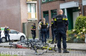 Politiehelikopter zoekt mee na vuurwapenmelding Bernardus IJzerdraatsingel Schiedam