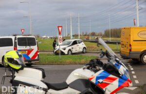 Flinke schade na aanrijding Klaas Engelbrechtsweg Schipluiden