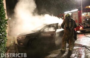 Buurt schrikt op van voertuigbrand Egelskopvaart Zoetermeer