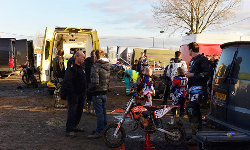 6 december Crosser gewond na val op crossbaan Bleiswijk
