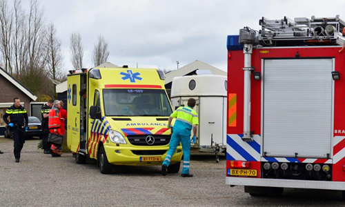 21 maart Man zwaargewond bij val door dak Laakweg Nootdorp