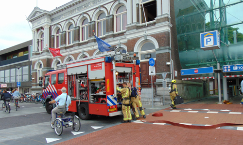 14 augustus Auto in brand in parkeergarage Phoenixstraat Delft