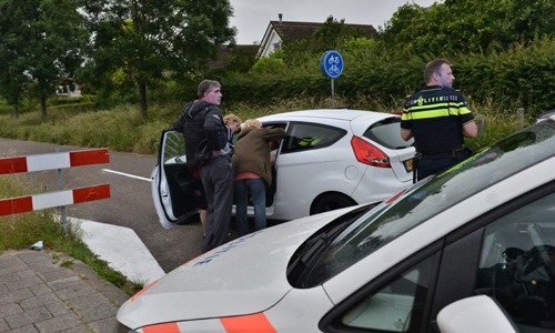 12 juni Vrouw gewond na onwelwording in auto Sieraadlaan Zoetermeer