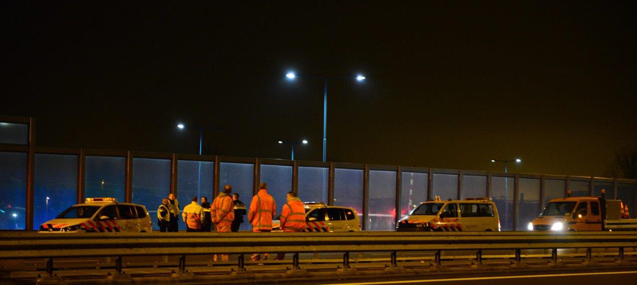 20 december Bestuurder onder invloed van alcohol rijd door na aanrijding A12 Zoetermeer