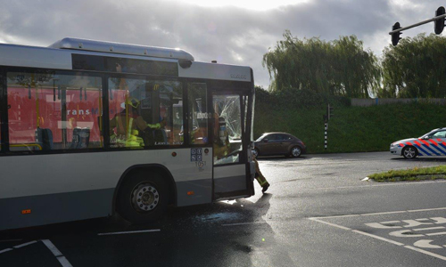 11 september Meerdere gewonden bij aanrijding tussen bus en vrachtwagen Zuidweg Zoetermeer