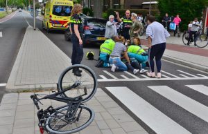 Fietser gewond bij aanrijding Dr. J.W. Paltelaan Zoetermeer