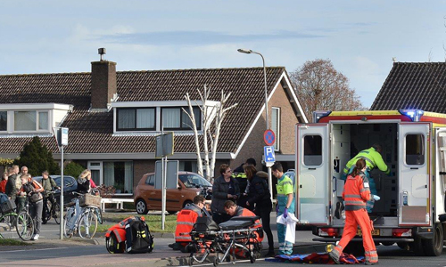 22 november Fietser zwaargewond na aanrijding met vrachtauto op de Hoekeindseweg Bleiswijk