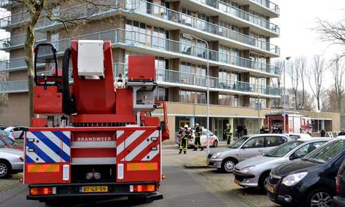 18 december Brandweer blust brandje in woning, konijn gered Willem van Cleeflaan Zoetermeer