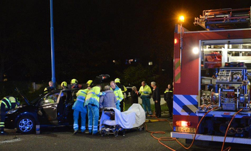 12 november Twee gewonden bij aanrijding tussen drie voertuigen Australieweg Zoetermeer
