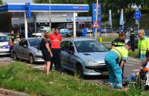 Fietser gewond na aanrijding met personenauto Vortiusrode Zoetermeer
