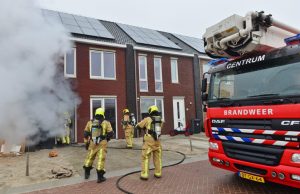 Gewonde bij uitslaande brand in woning Agaat Zoetermeer