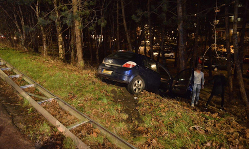 12 februari Voertuig raakt van de weg Australieweg Zoetermeer
