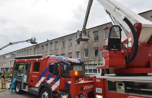 Grote brand in woning door werkzaamheden in spouwmuur Hazerswoudestraat Zoetermeer