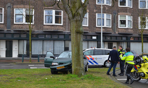 6 april Inzittende vlucht na ongeval Apeldoornselaan Den Haag