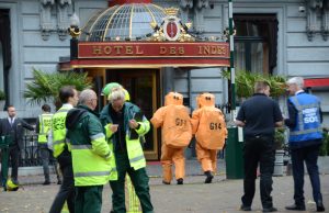 Twee personen naar het ziekenhuis door lekkend zwavelzuur Lange Voorhout Den Haag