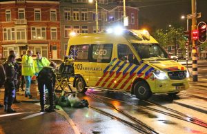 Vrouw gewond na val van fiets op trambaan Regentesselaan Den Haag