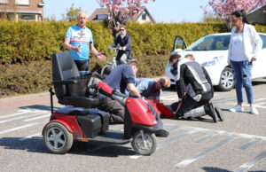 Gewonde na ongeval tussen scootmobiel en motorrijder Poeldijksepad Honselersdijk