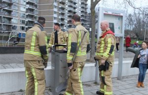 27 december Klein brandje in prullenbak Kortenbos Den Haag