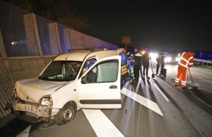 Bestuurder van busje aangehouden na crash Wippolderlaan Wateringen