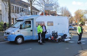 Motoragent betrokken bij ongeluk Vrijenbanselaan Delft