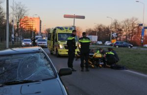 Meisje op fiets geschept door auto Poeldijkseweg Den Haag