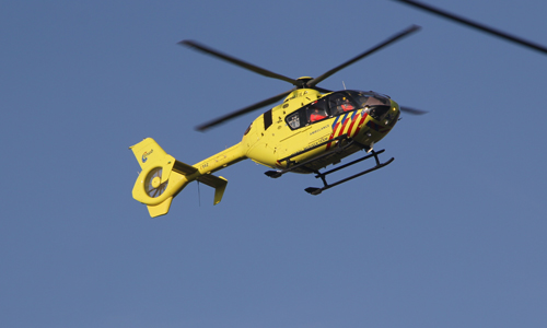 1 november Traumahelikopter rukt uit voor gevallen persoon Simon Carmiggelthof Den Haag