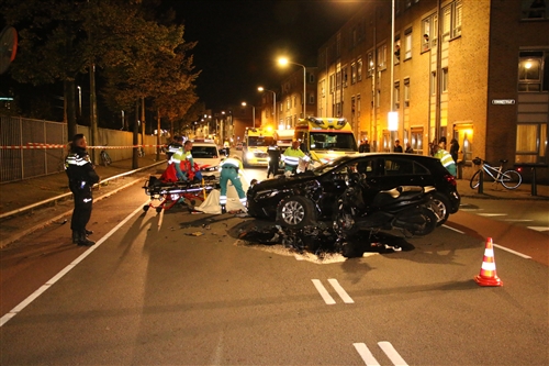 7 oktober Twee opzittende motor zwaargewond na ongeval met auto Parallelweg Den Haag