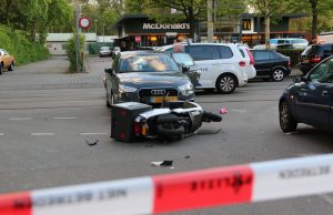 Scooterrijder gewond na aanrijding De Werf Den Haag