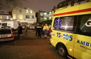 Man gewond na aanrijding op parkeerplaats Elsje van Houwelingenstraat Delft