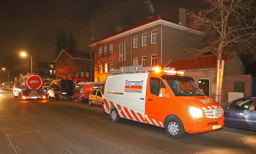 23 november Brandweer helpt loodgieters Anna Bijnslaan Den Haag