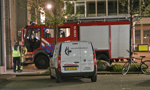27 oktober Brandweer lang bezig met vinden van oorzaak rookontwikkeling Van der Waalweg Delft